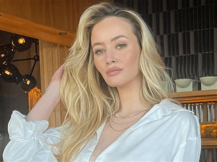 Simone Holtznagel Shares Swimsuit Photo Saying the "Female Body is Magic"